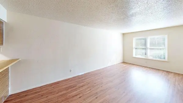 Denton, TX 76201,410 Bryan Street #17