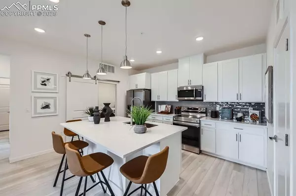 Colorado Springs, CO 80908,2232 Arikaree HTS #207