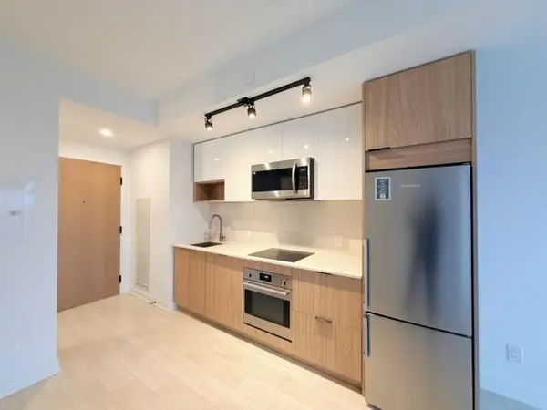 Toronto C08, ON M5A 0W7,5 Defries ST #2911