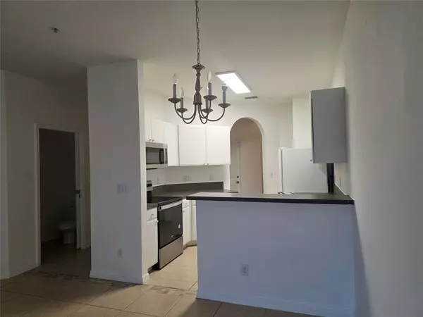 West Palm Beach, FL 33415,960 Pipers Cay Dr #960