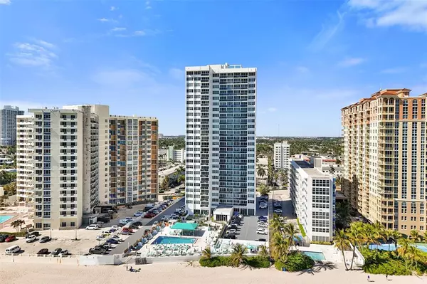 Hallandale Beach, FL 33009,3140 S Ocean Dr #2206