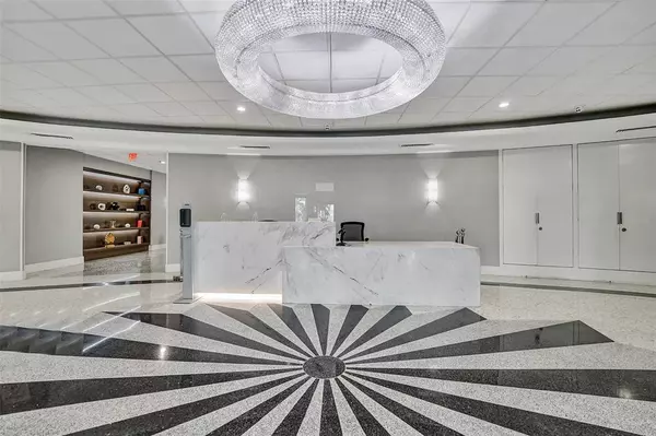 Hallandale Beach, FL 33009,3140 S Ocean Dr #2206