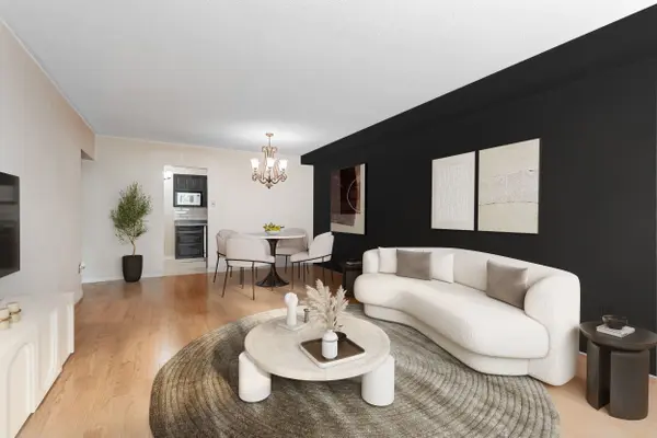 45 Southport ST #706, Toronto W01, ON M6S 3N5