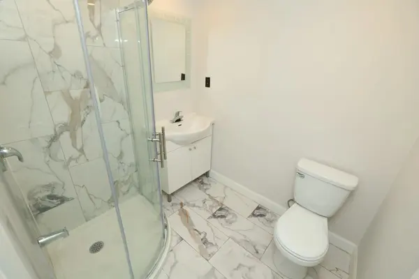 Burlington, ON L7N 3B8,608 Thornwood AVE