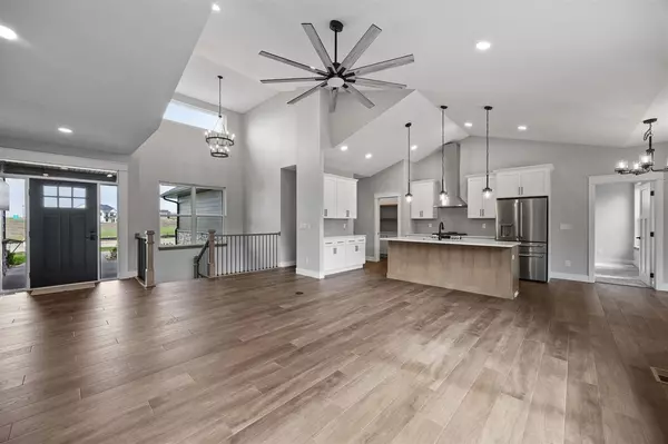 Swisher, IA 52338,160 Pleasant Hill Dr NE