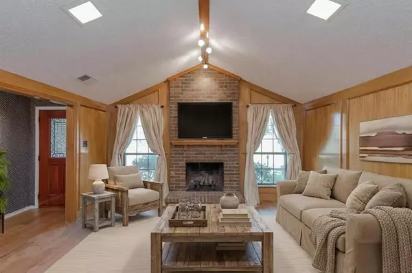 Carrollton, TX 75007,1106 Derby Run