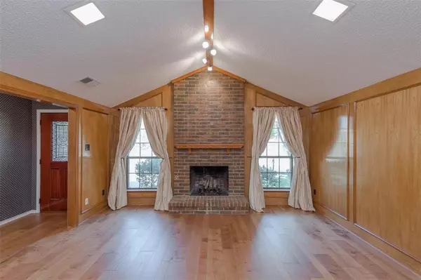 Carrollton, TX 75007,1106 Derby Run