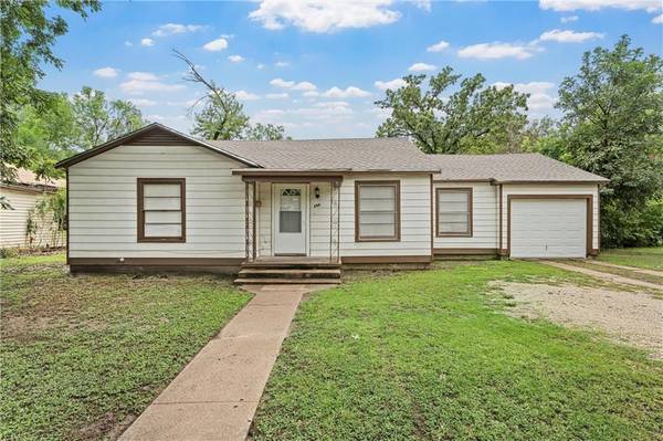 206 Mistletoe Drive,  Marlin,  TX 76661