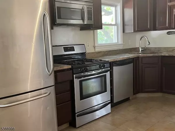 Teaneck Twp., NJ 07666,159 Henry St