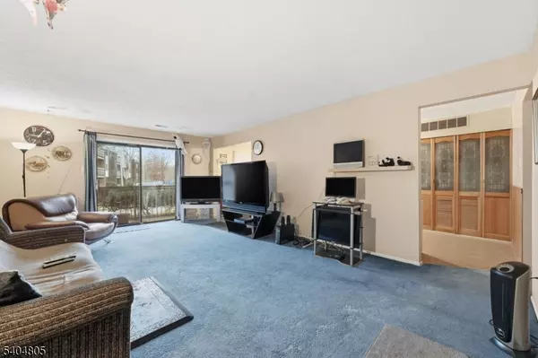 Edison Twp., NJ 08837,307 Edison Glen Ter