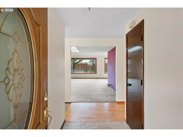 Keizer, OR 97303,997 JULIE ST