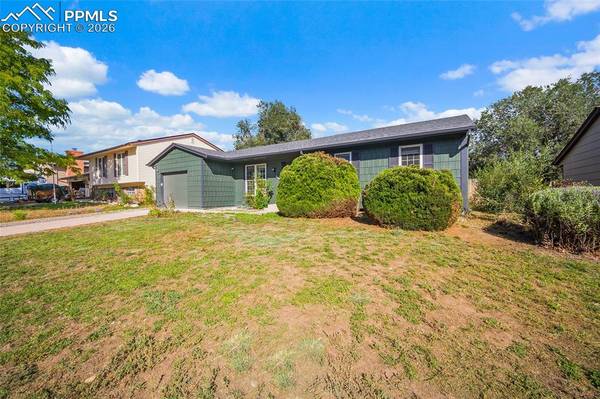 2655 E Prescott CIR, Colorado Springs, CO 80916