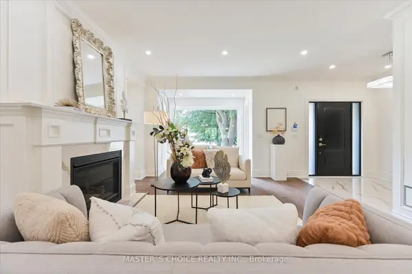 Toronto C04, ON M5N 1M1,382 St Clements AVE