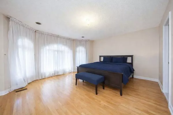 Toronto E07, ON M1S 1L1,5 Emmeline CRES