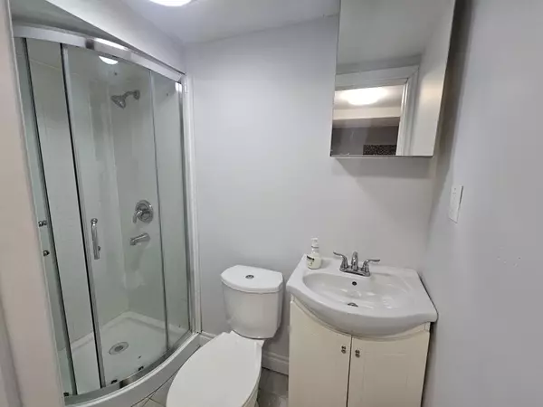 Oshawa, ON L1G 8C3,1959 Dalhousie CRES #Basement