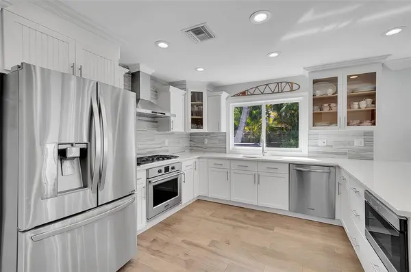 Boca Raton, FL 33487,872 Appleby St