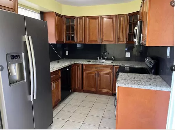 Davie, FL 33314,6240 SW 39th Ct