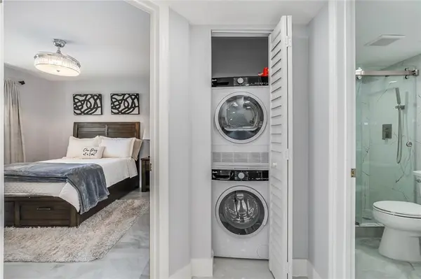 Pembroke Pines, FL 33025,9523 S Hollybrook Lake Dr #102