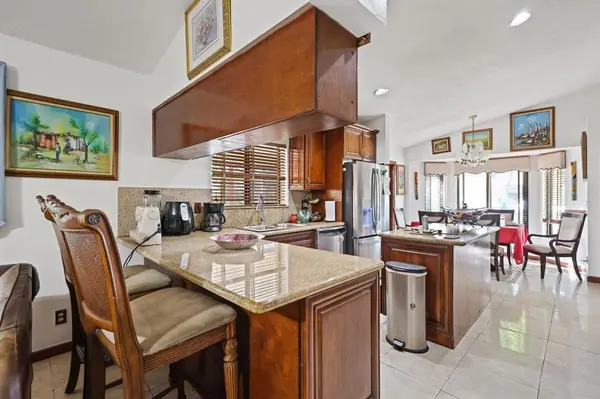 Coral Springs, FL 33067,5172 NW 84 ROAD