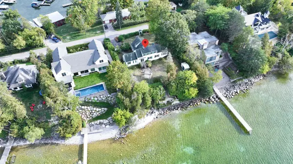 Georgina, ON L0E 1L0,44 Malone RD