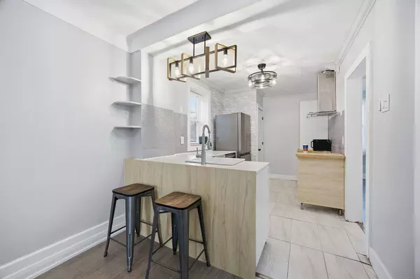 Toronto W04, ON M6E 4M8,47 Ronald AVE