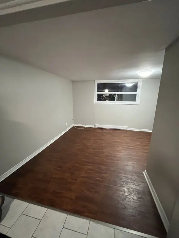 Cobourg, ON K9A 2Z6,391 Margaret ST #B