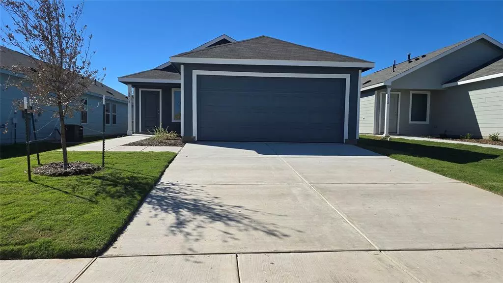 3916 Pontchartrain Parkway, Sherman, TX 75090