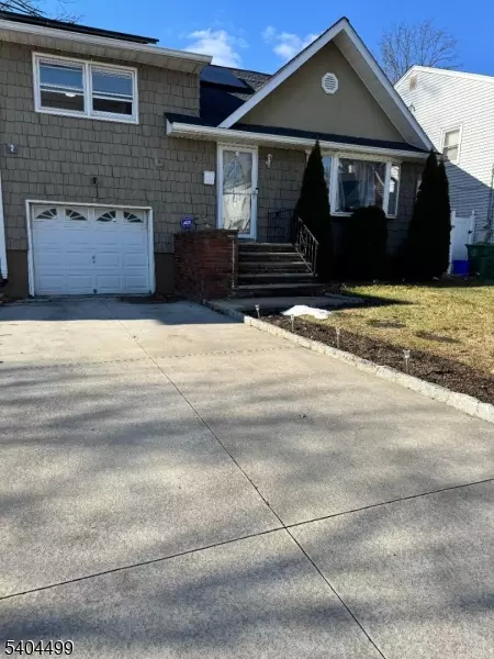 Roselle Boro, NJ 07203,1108 Frank St