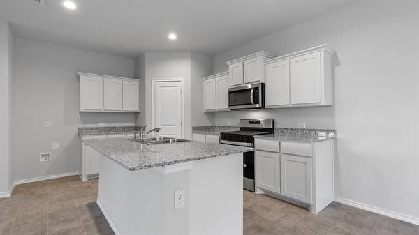 Denton, TX 76259,640 SHADED Grove