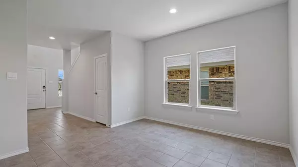 Denton, TX 76259,640 SHADED Grove