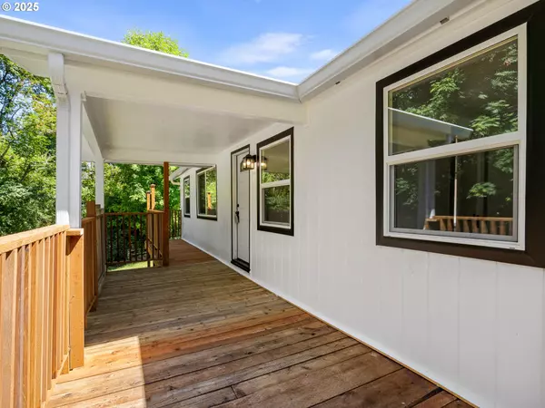 Portland, OR 97221,3946 SW Cullen BLVD