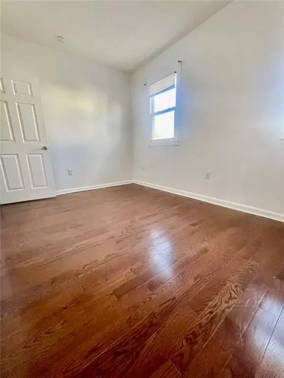 South Richmond Hill, NY 11419,10129 113th ST #2