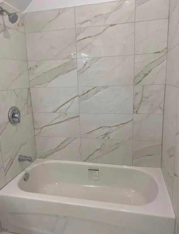 Innisfil, ON L9S 0G3,1226 Leslie DR