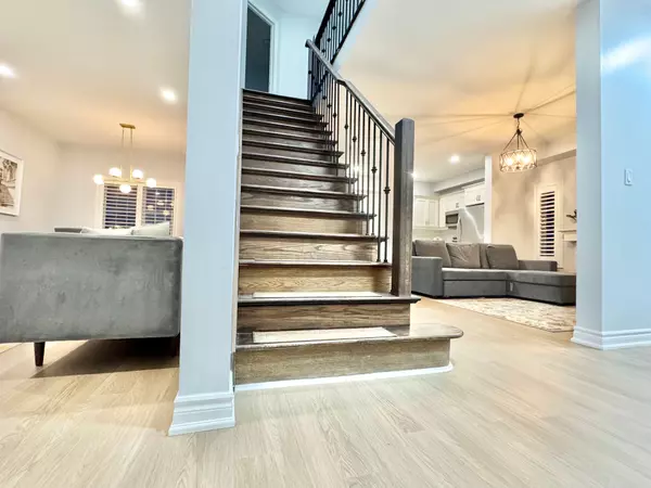 Barrie, ON L4N 3K2,1 Black Ash TRL