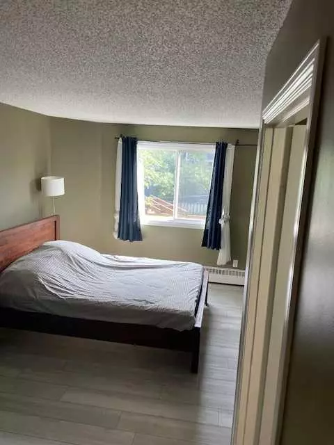 Calgary, AB T2E1P7,110 20 AVE NE #102