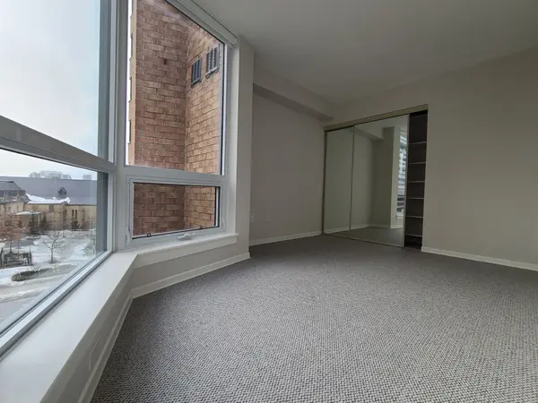 Toronto C01, ON M5S 3A3,1055 Bay ST #609