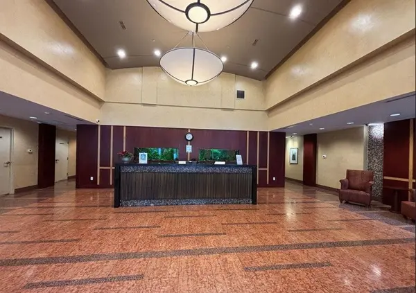 Toronto C14, ON M2N 7K2,21 Hillcrest AVE #308