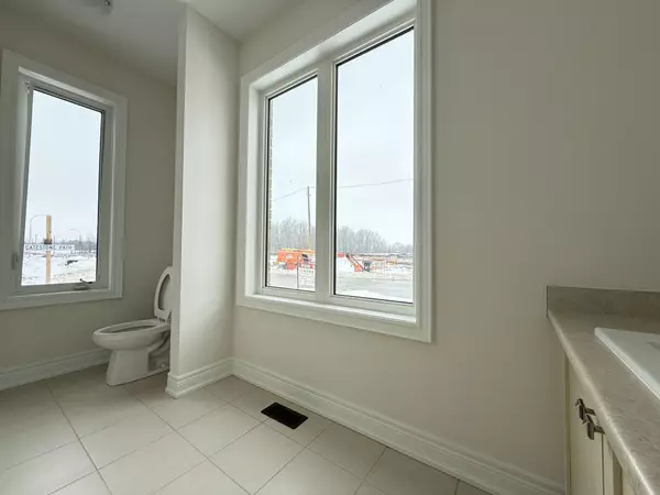 Pickering, ON L1X 0R4,3017 GATESTONE PATH