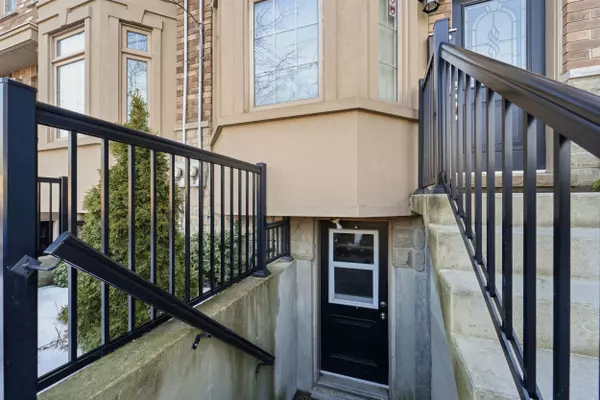 Toronto E03, ON M4B 1N3,2825 St. Clair AVE E #Lower