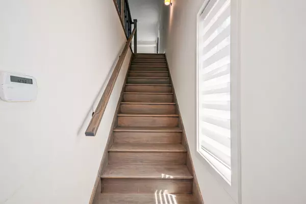 Collingwood, ON L9Y 5T1,39 Dawson DR #4