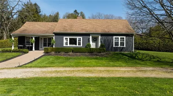 Bluewater, ON N0M 1G0,6 TUYLL ST