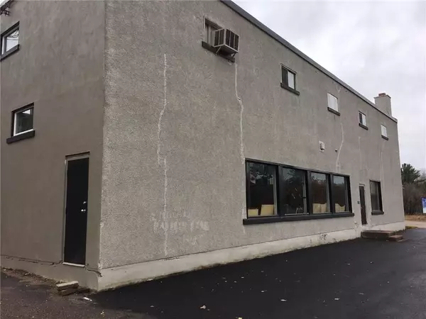 Petawawa, ON K8A 1W9,3532 PETAWAWA BLVD