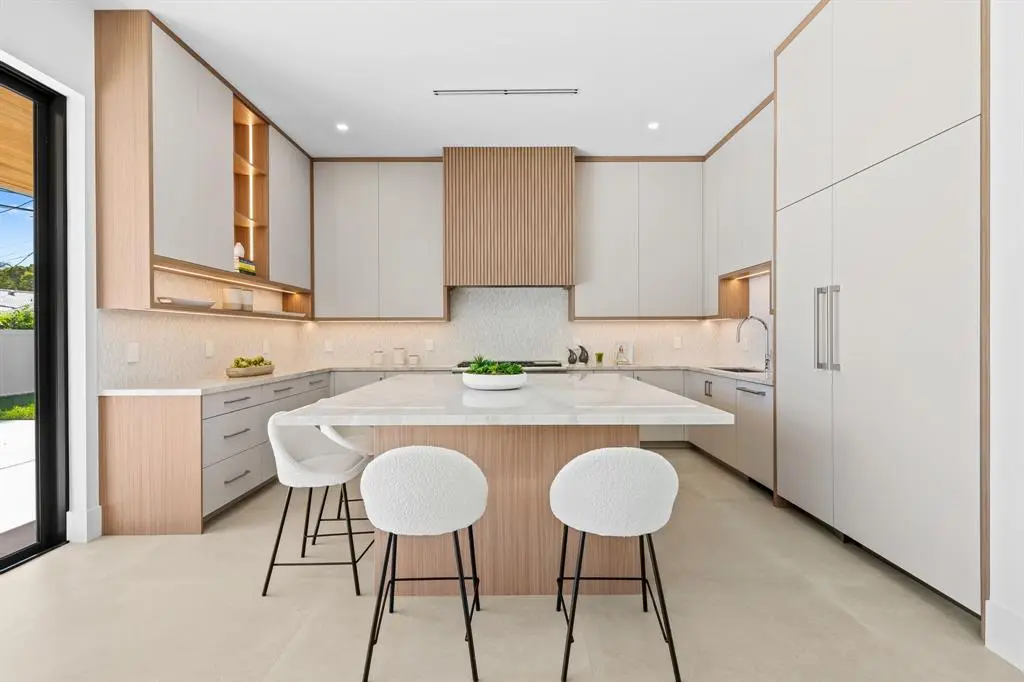 Fort Lauderdale, FL 33308,4516 NE 22nd Rd