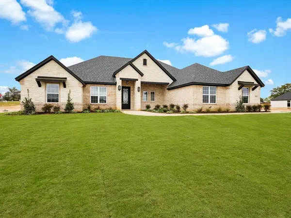 Azle, TX 76020,2001 Forest Bridge Drive