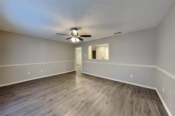 Garland, TX 75043,5217 Hollow Bend Lane