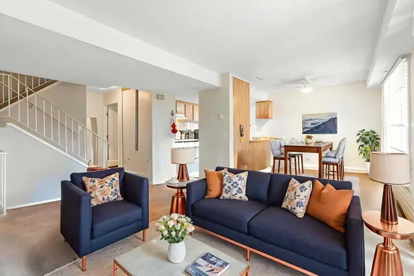 2200 Woodview DR SW #209, Calgary, AB T2W 3N6