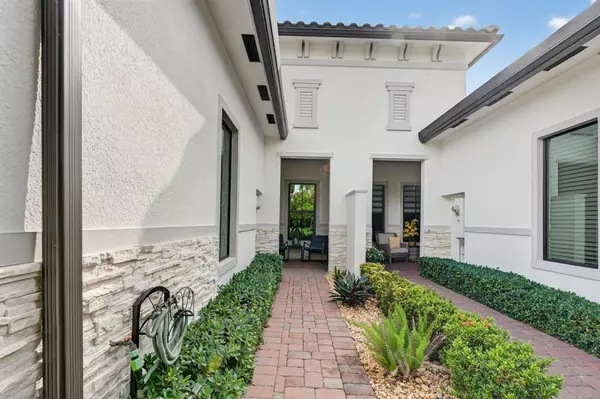 Parkland, FL 33067,7434 N Blue Spring Dr