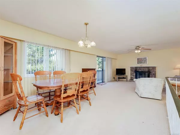 Saanich, BC V8N 3H6,4433 Majestic Dr