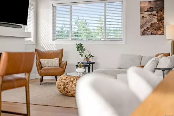 Comox, BC V9M 4H9,864 Grumman Pl