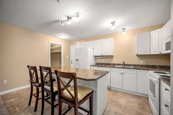 Courtenay, BC V9N 3W5,129 Back Rd #201